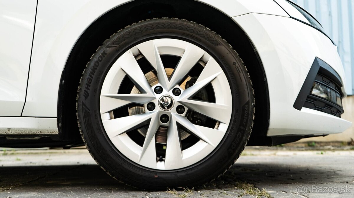 Škoda Octavia Combi 2.0 TDI Style A/T DSG - 5