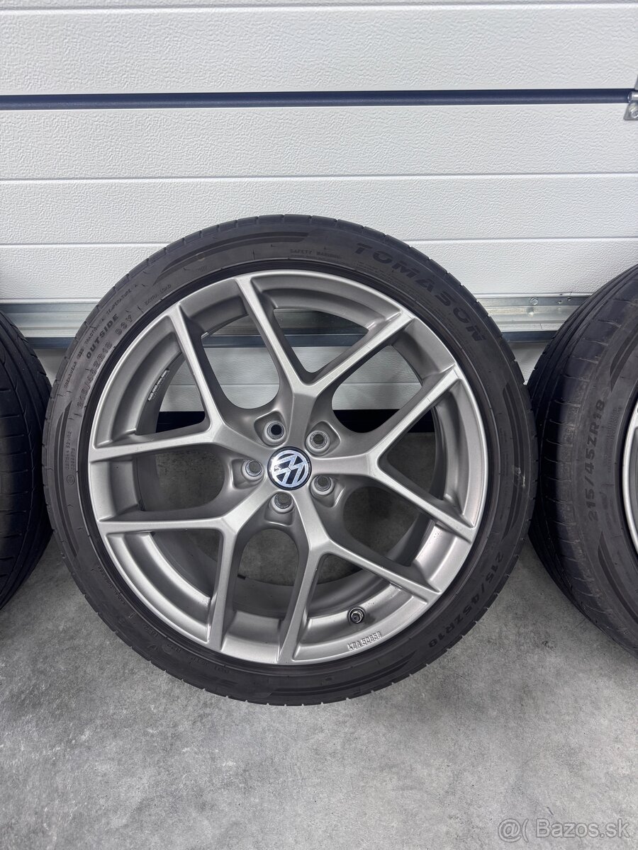 R18 215/45 5x100 - 5