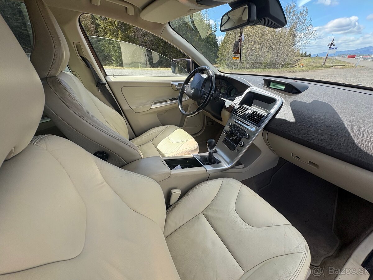 Volvo XC60 2.4 D5 4x4 222 000km - 5
