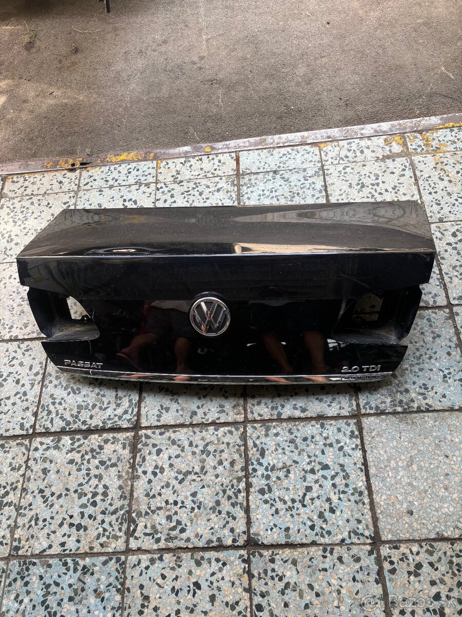 6r0827469c 3c5827469j golf passat klucka kufrovych dvery - 5