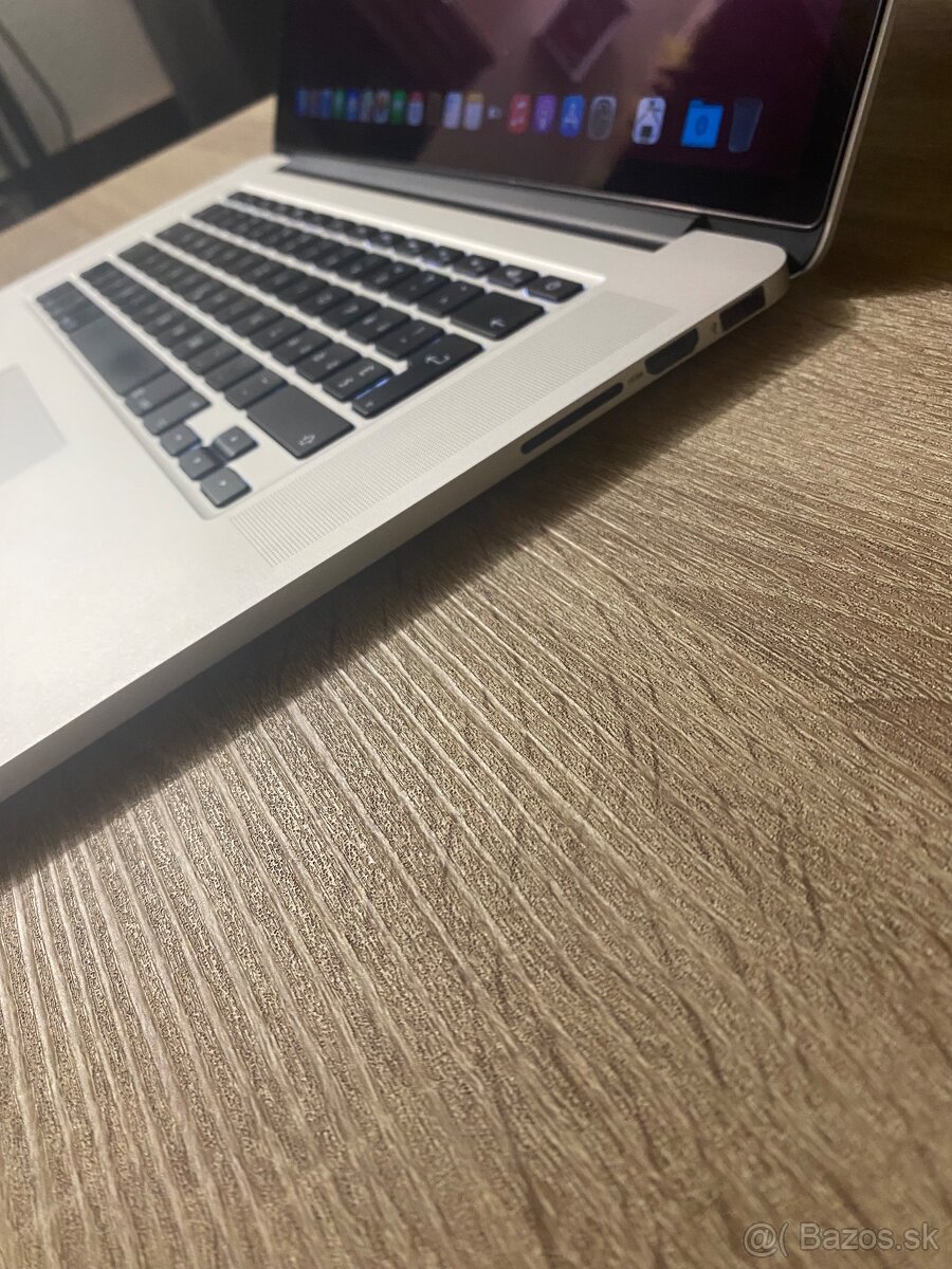 MacBook Pro 15inch 2014 / 16/256GB Silver TOP stav - 5