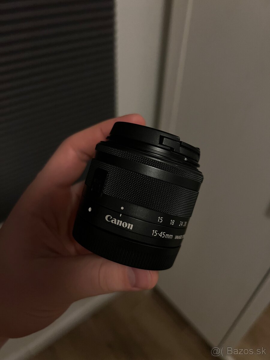 Canon EOS M50 Mark II Essential Travel Kit + 55-200mm - 5