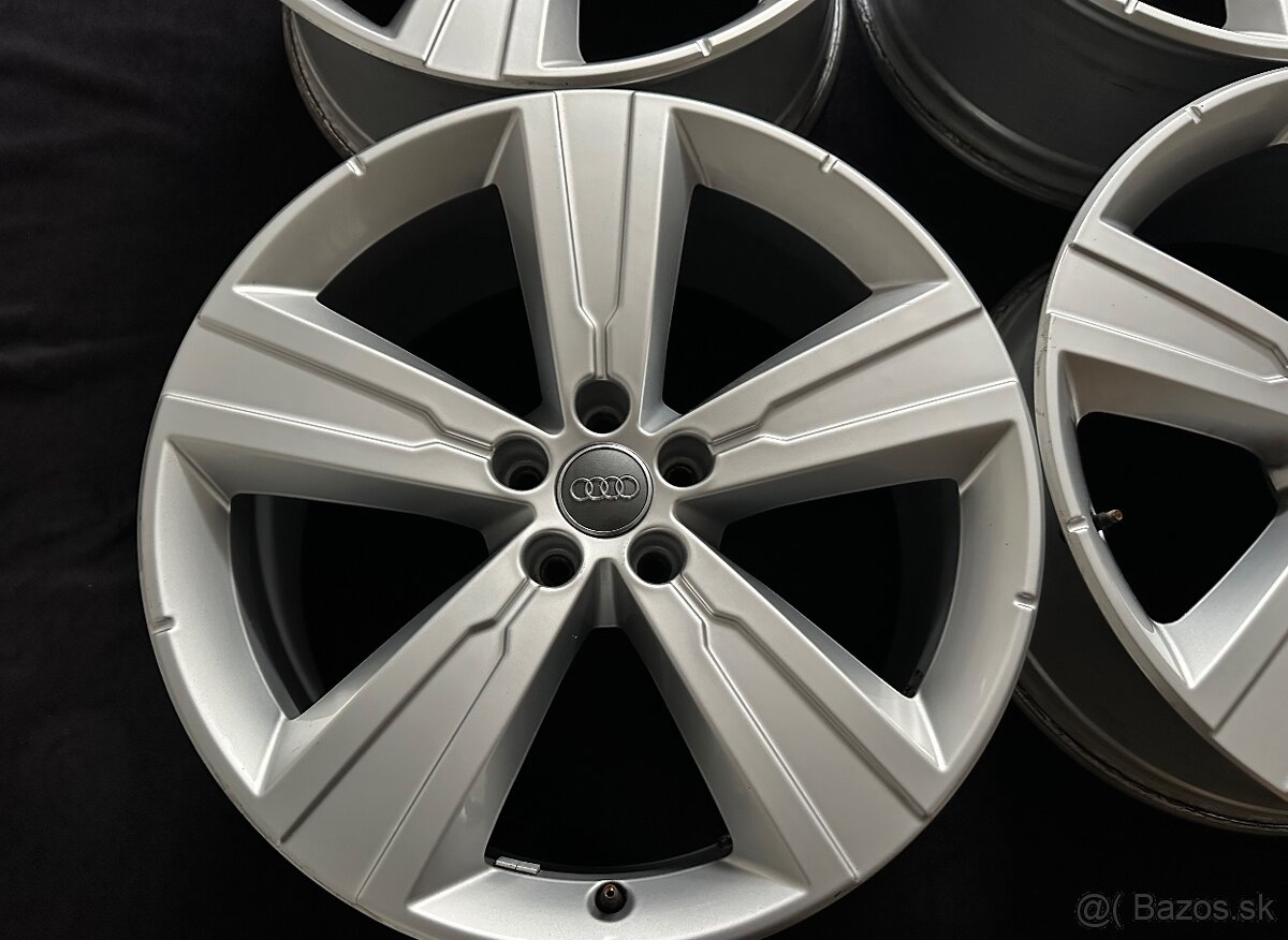 Audi elektrony R20 - 5