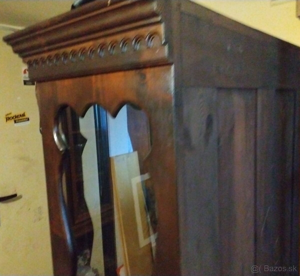 Vitrina starozitna presklenena - 5