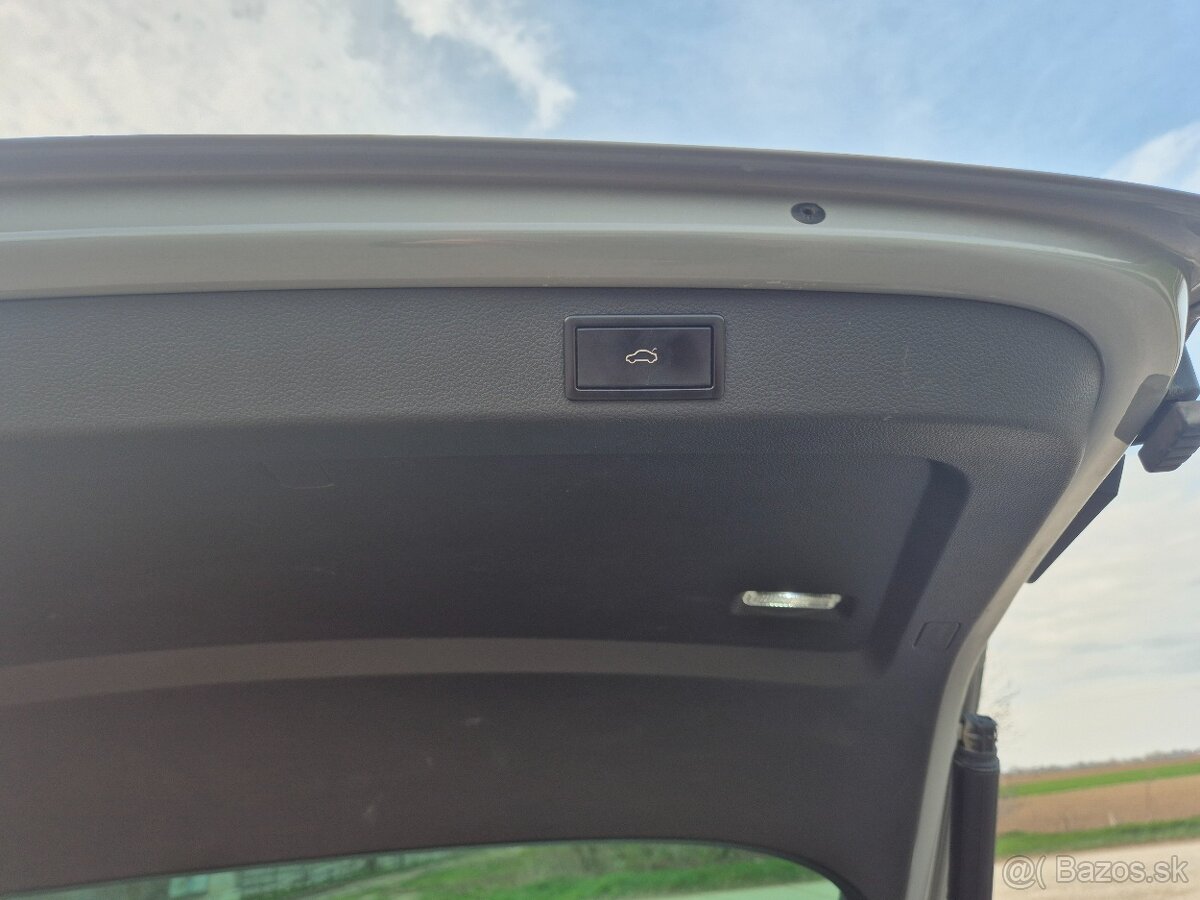 Predám Predám Škoda Superb Combi 3 Sportline Facelift 2.0tdi - 5