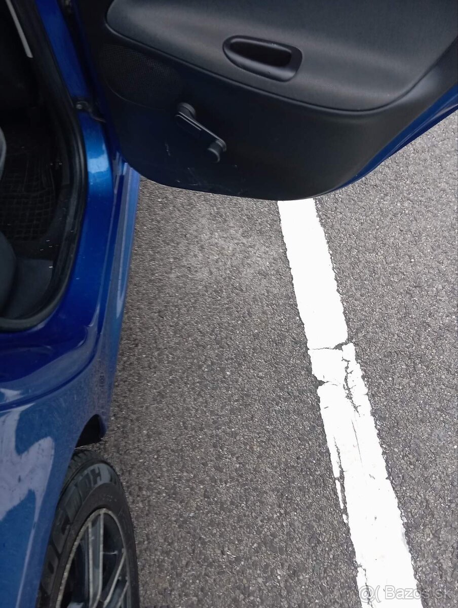 Peugeot 206+ 1.1 44kw - 5