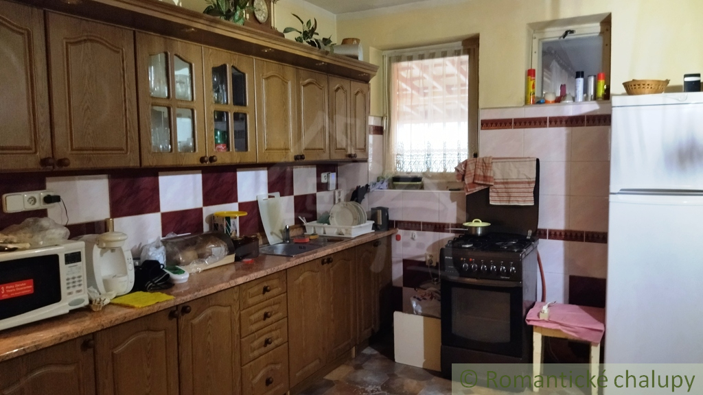 Polyfunkčná budova so súkromným bytom, Veľká Lesná - 5