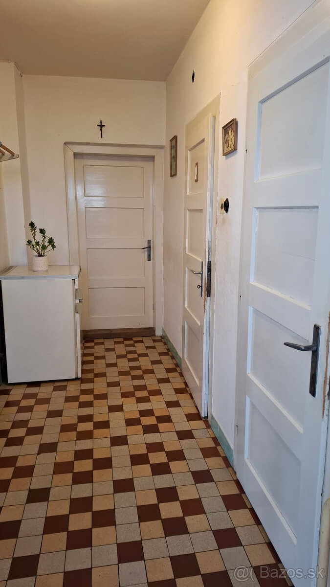 Rodinný dom na predaj - Papradno - 5