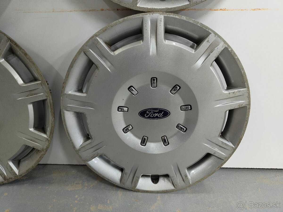 Predám puklice Ford R16 - 5