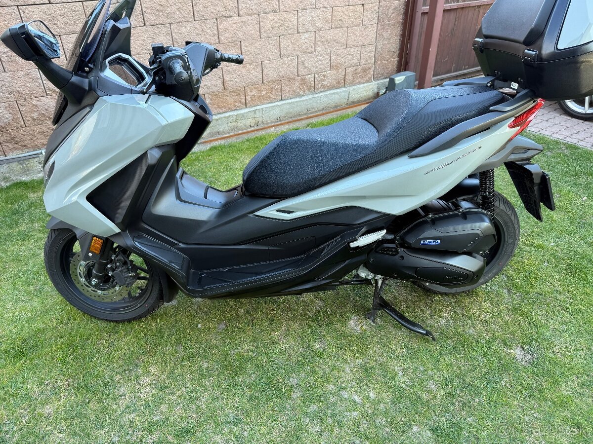 Predám Honda Forza 125 - 5