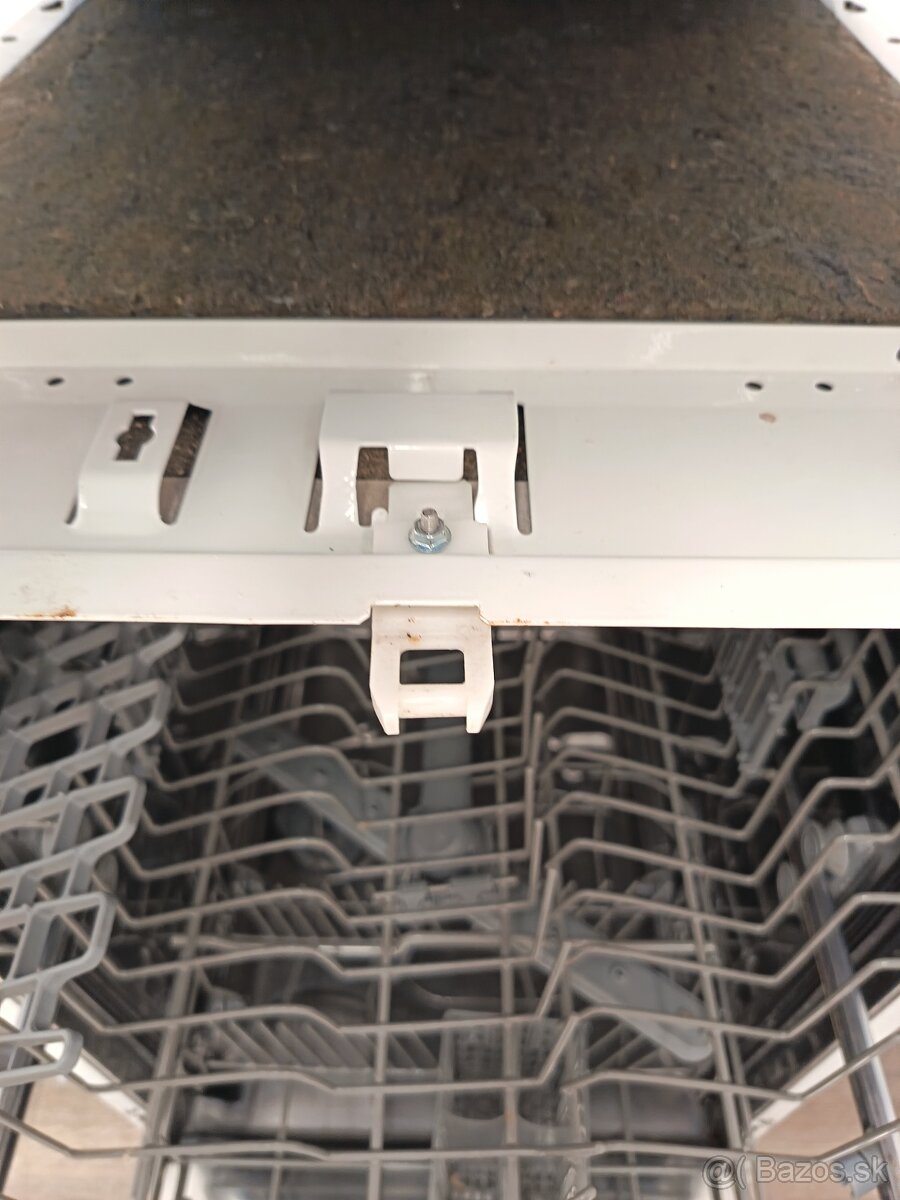 Umývačka riadu 45 vstavaná - 5