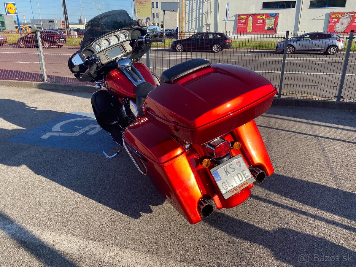 Harley Davidson FLHTK - 5