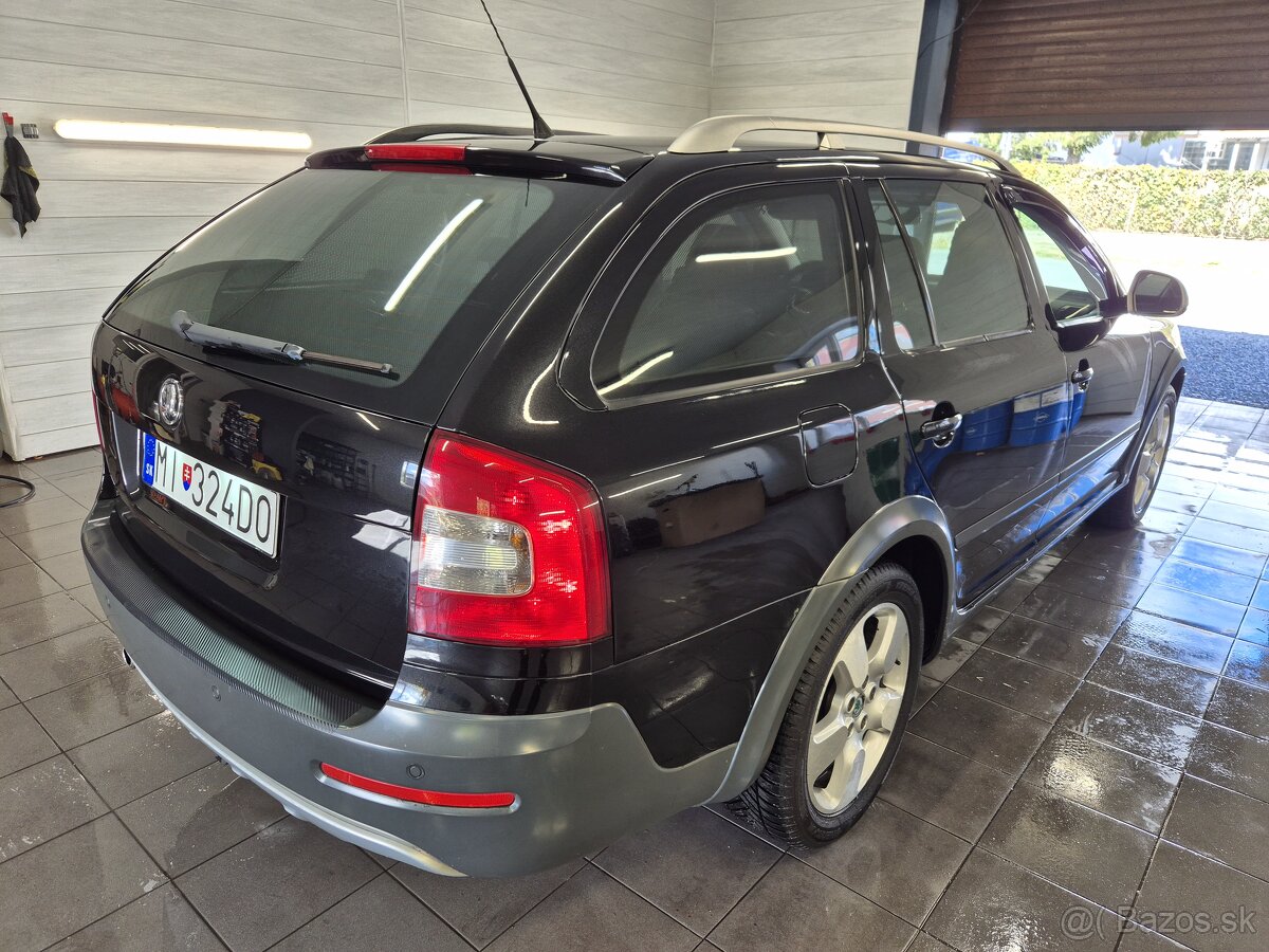 Škoda Octavia Scout - 5