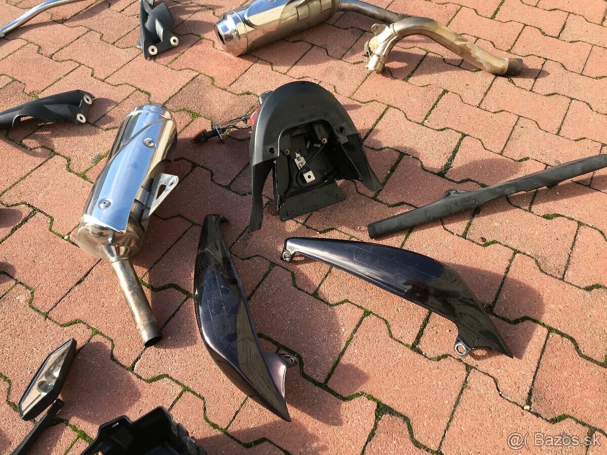 Triumph Street Triple 675 - 5