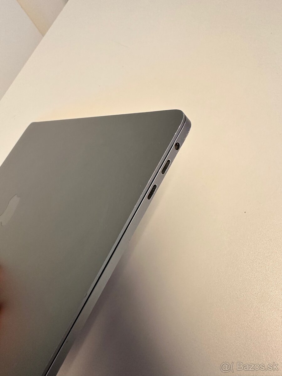 MacBook Pro 13 Touch Bar 2017 16GB/500GB - 5