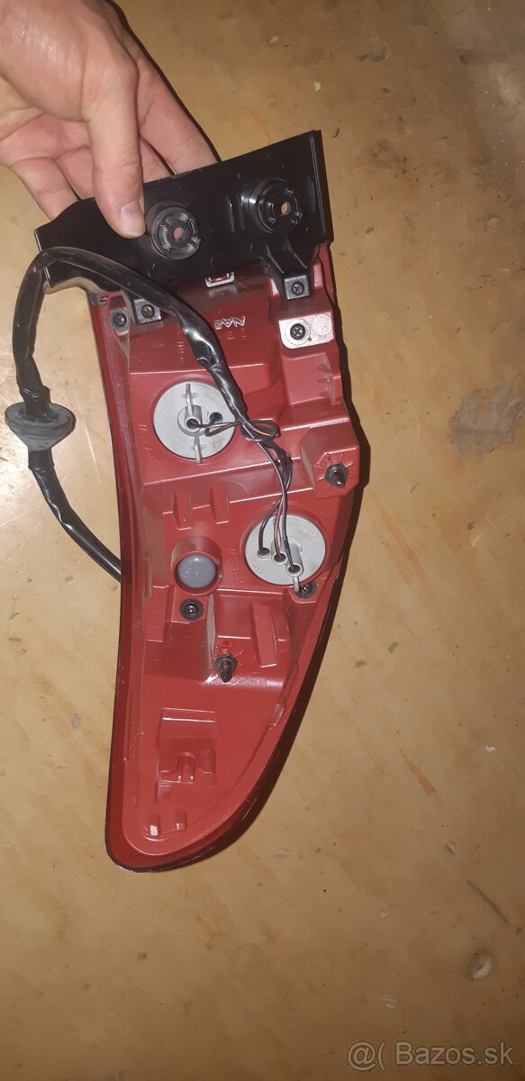 Ľavé zadné svetlo kia Stonic - 5