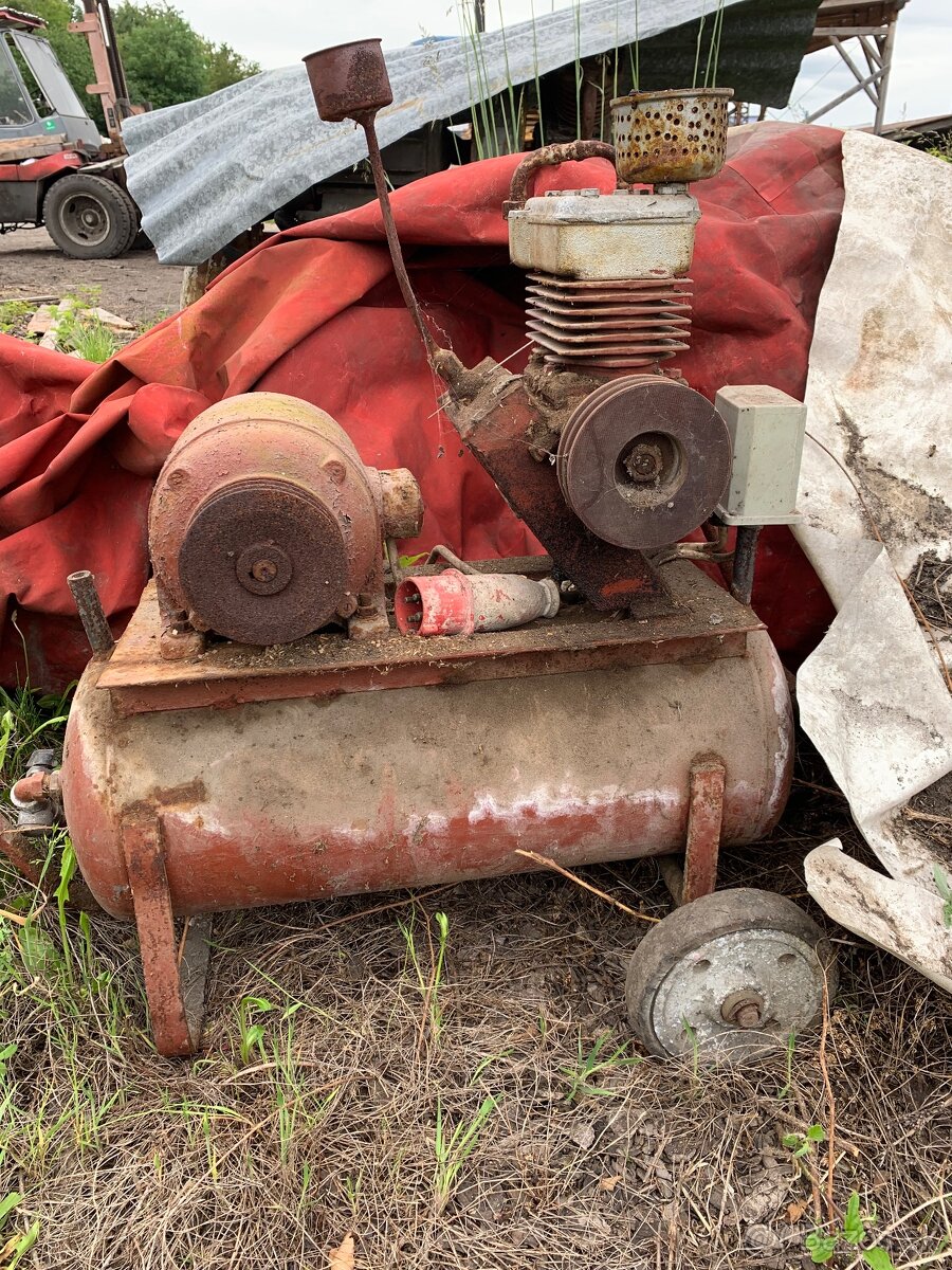 Kompresor Orlík 300L starý - 5