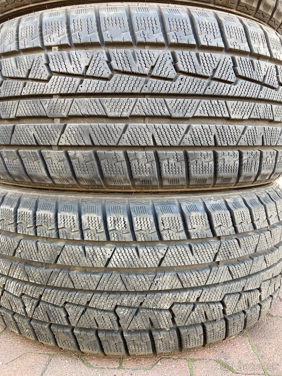 235/50 R18 zimné pneu - 5