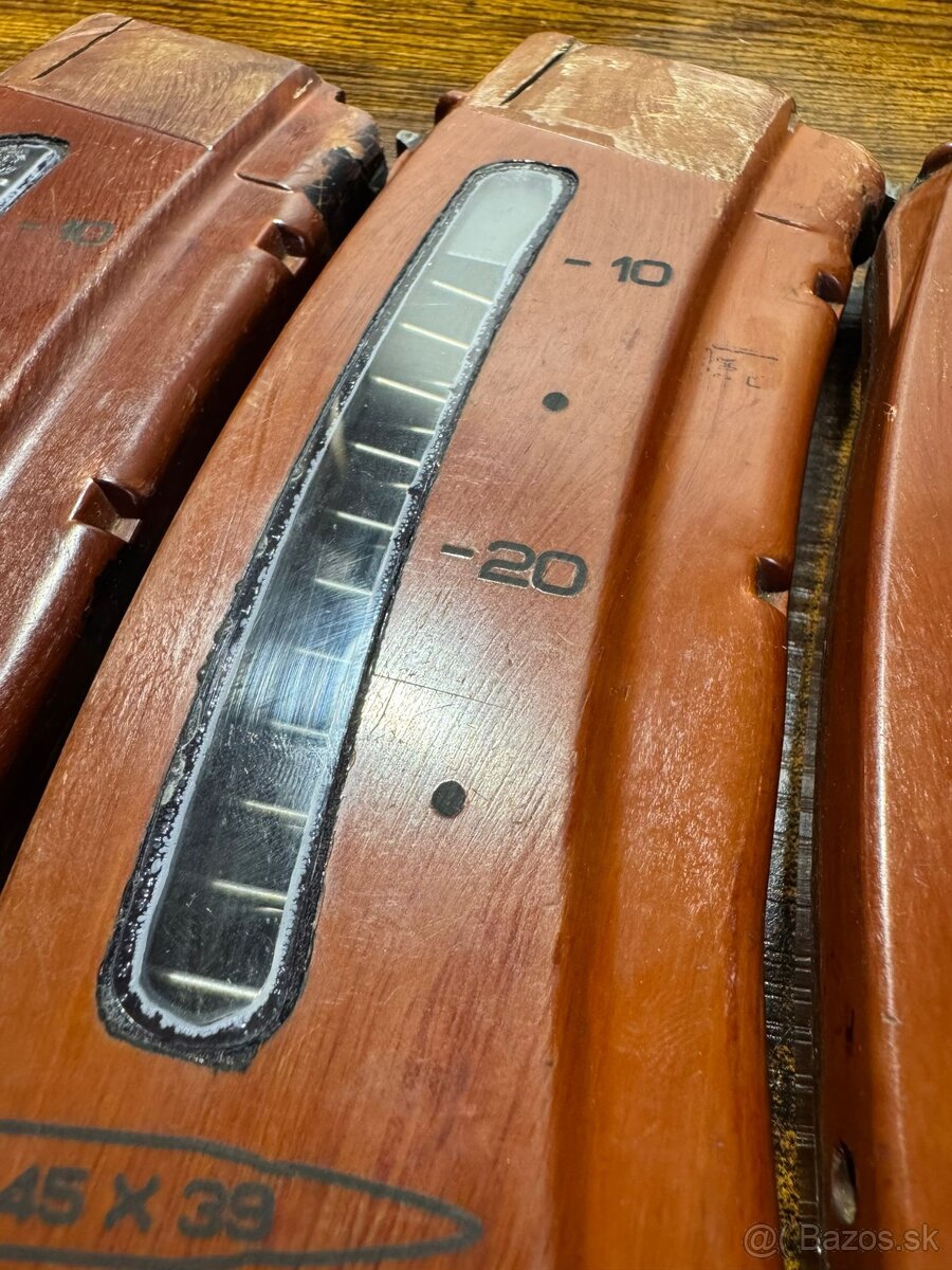 AK74 bakelitové zásobníky UA - 5