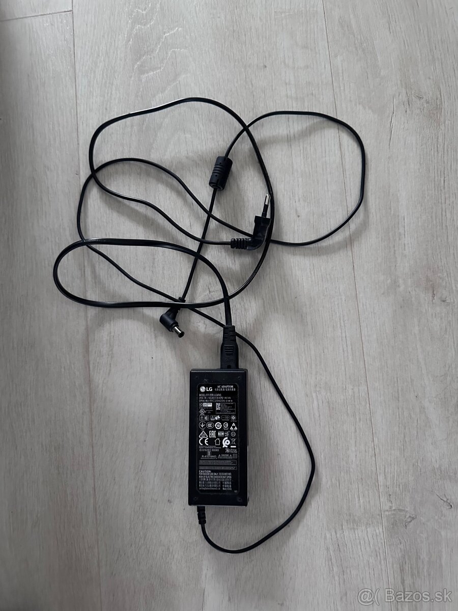 LG 32 TV + Chromecast - 5