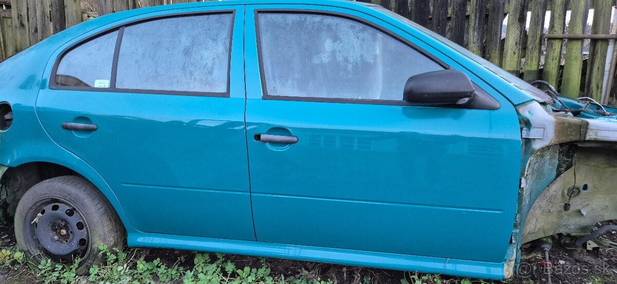 Predam na škodu octavia 1 viac dielov - - 5