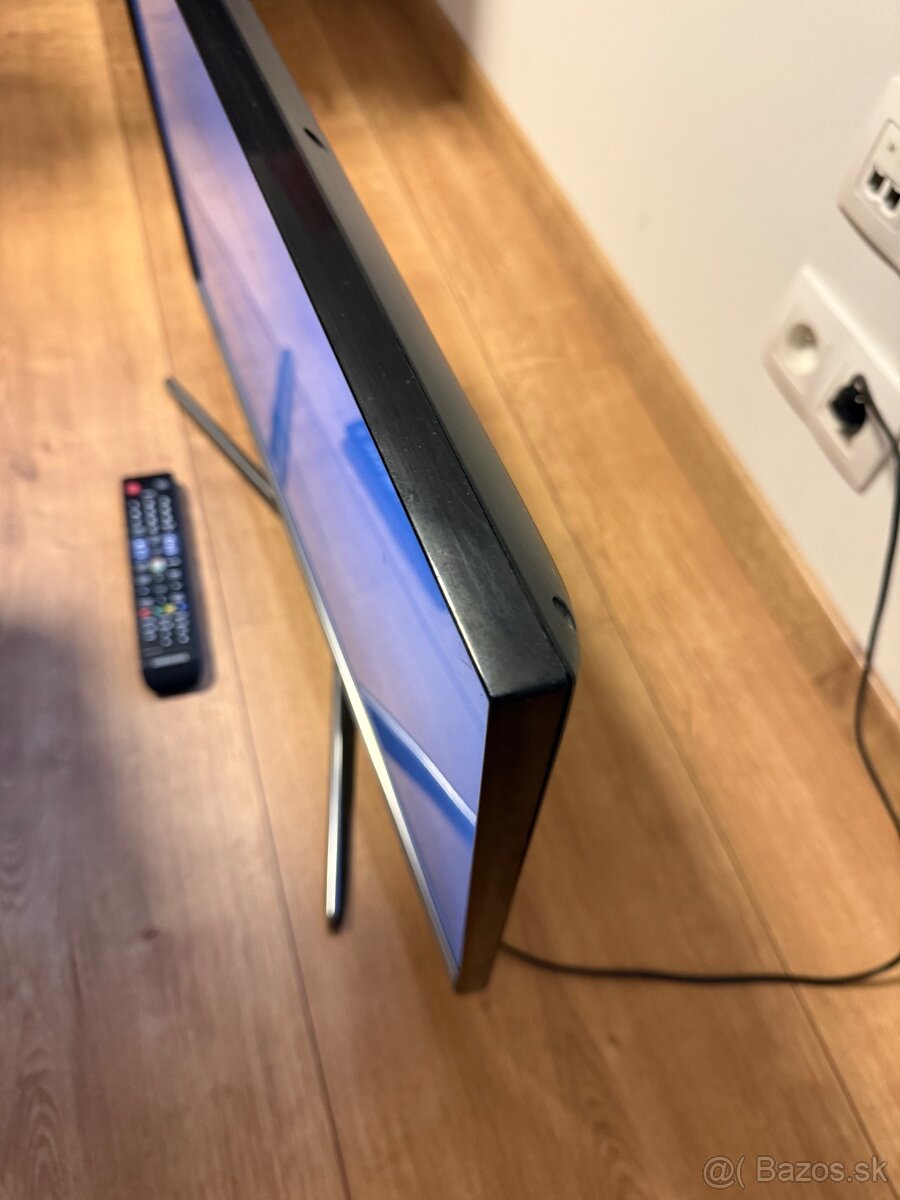 32” Samsung TV UE32J5572SU - 5