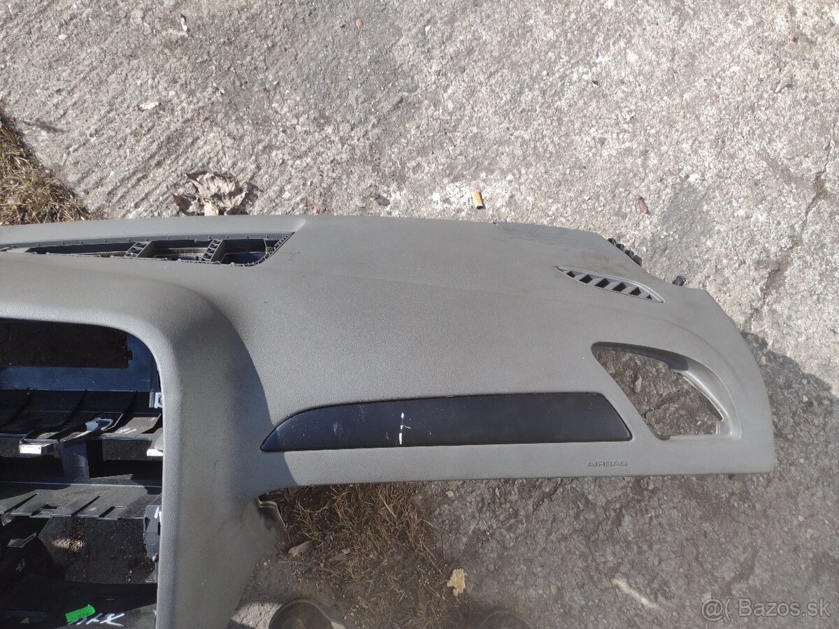 Audi A4 b8, A5 šedá airbagová sada - 5