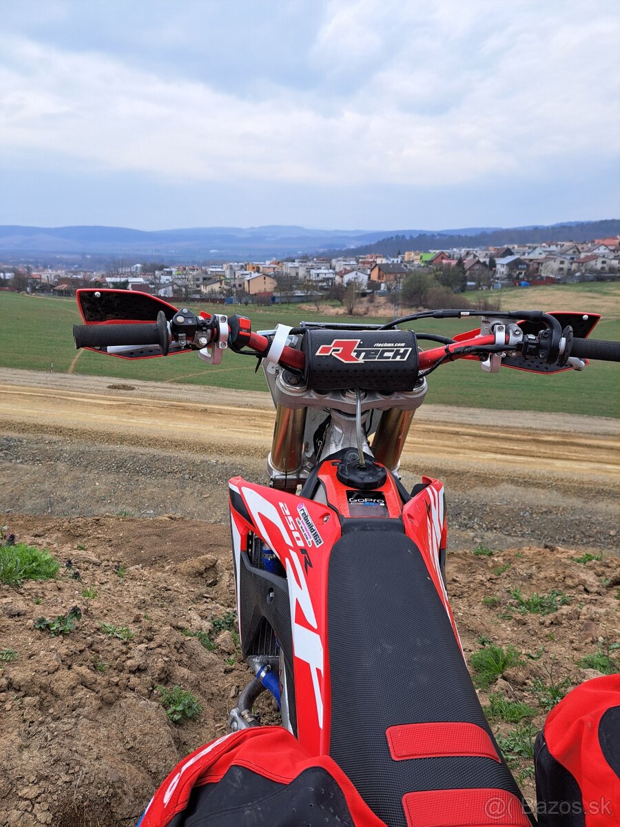 Predám Honda CRF250R 2021 po kompletnej generálke, top stav