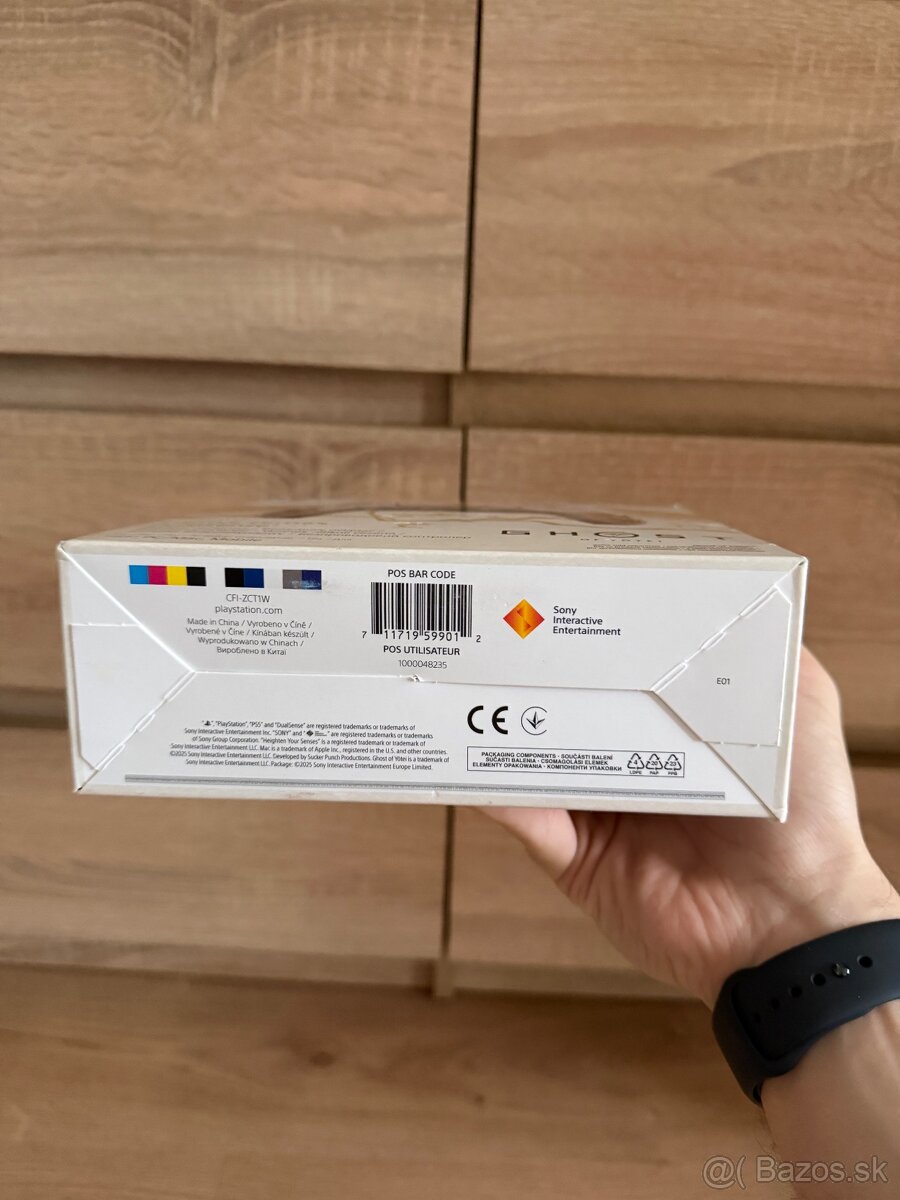 PS5 DualSense Ghost of Yotei Gold Limited Edition - 5