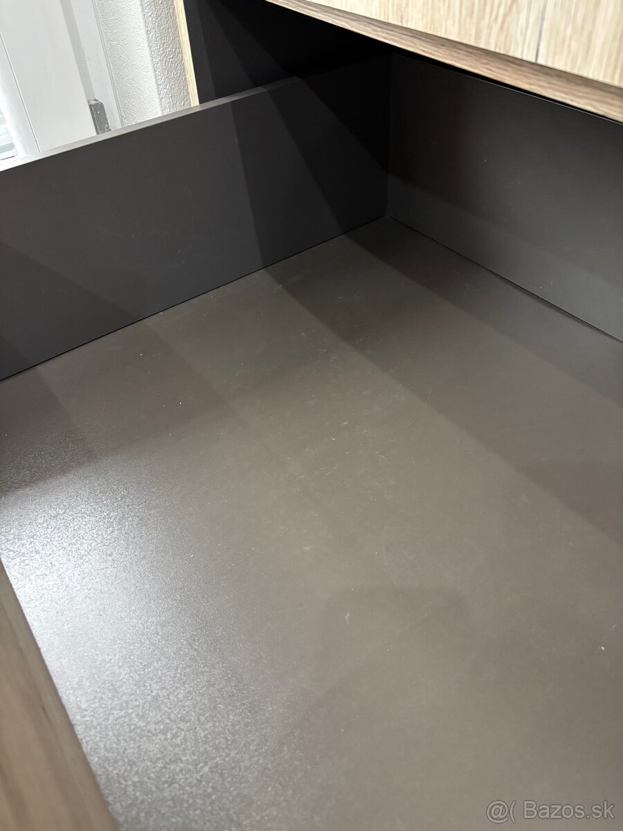 Šatníková skriňa - 5