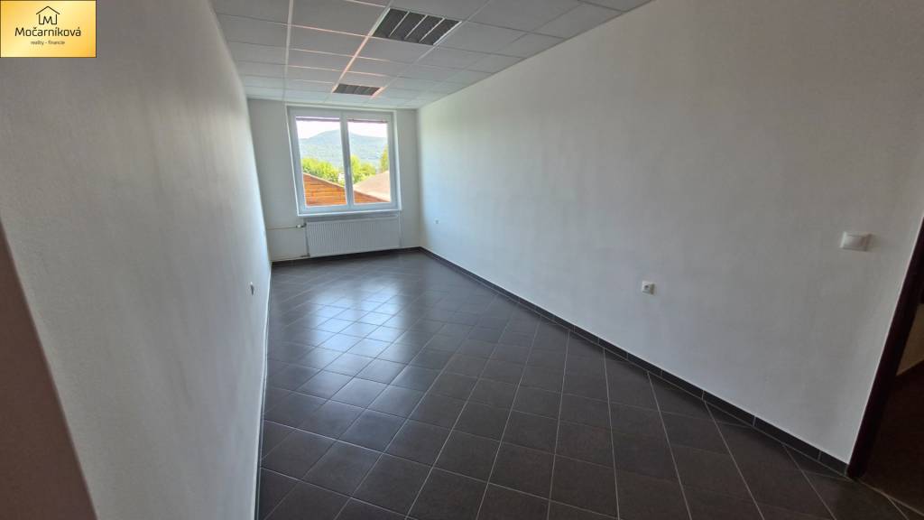 PRENÁJOM: Pekný administratívny priestor na podnikanie 38m2 - 5