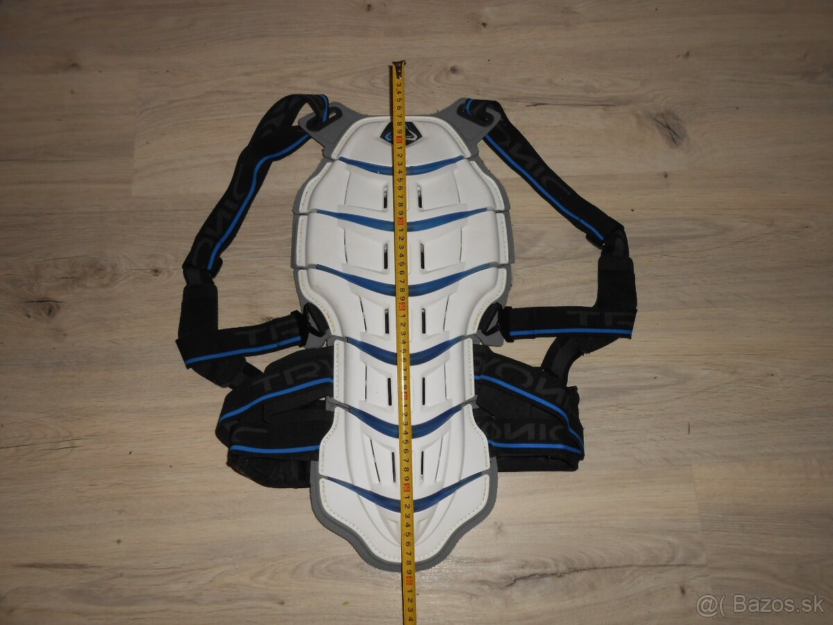 Predam v super stave chranic chrbta TRYONIC o velkosti L - 5