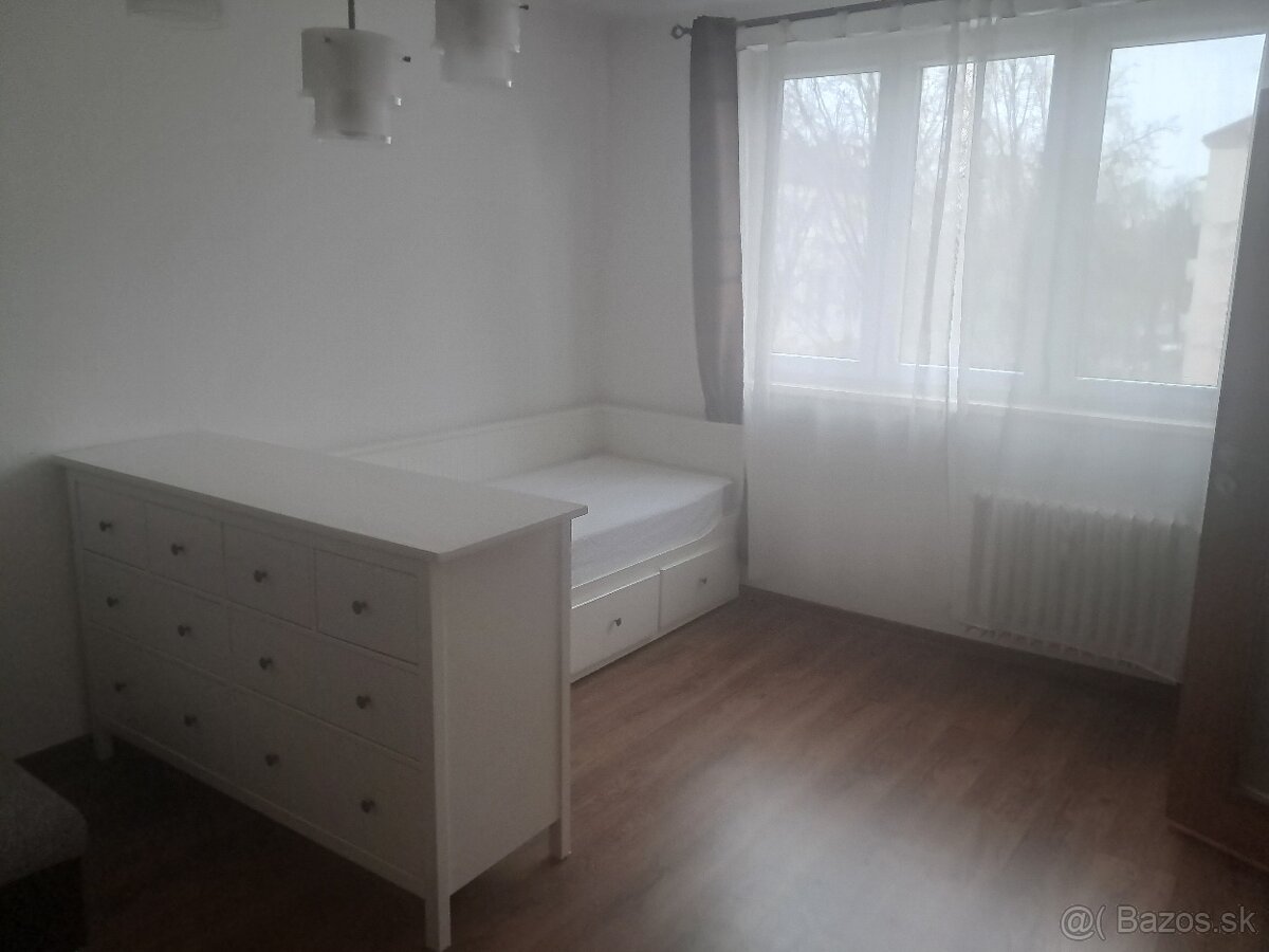 Prenajmem byt - 5