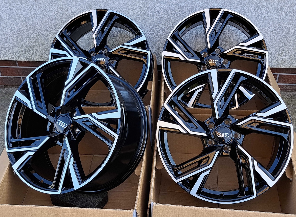 R18 Audi A3 A4 B8 B9 A5 A6 C7 C8 5x112 ET30 - 5