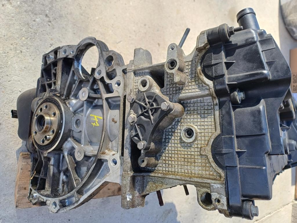 Hlava valcov BMW 1 E81 E82 E87 (2005-2011) 1.6 benzín - 5