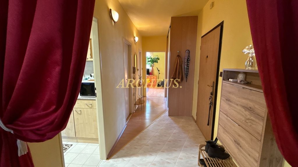 PREDAJ 2.-izbový byt, Malé námestie Malacky - 5