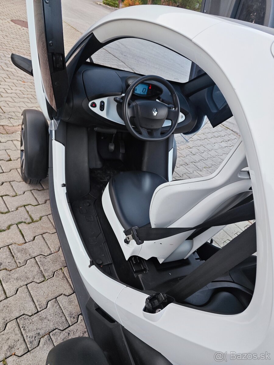 Renault Twizy – mestský elektromobil, ktorý púta pozornosť - 5