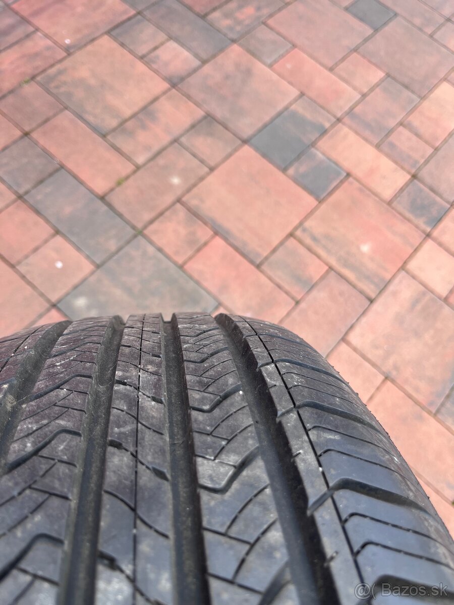 Predám Letné pneu Maxxis 215/55/17 - 94V - 5