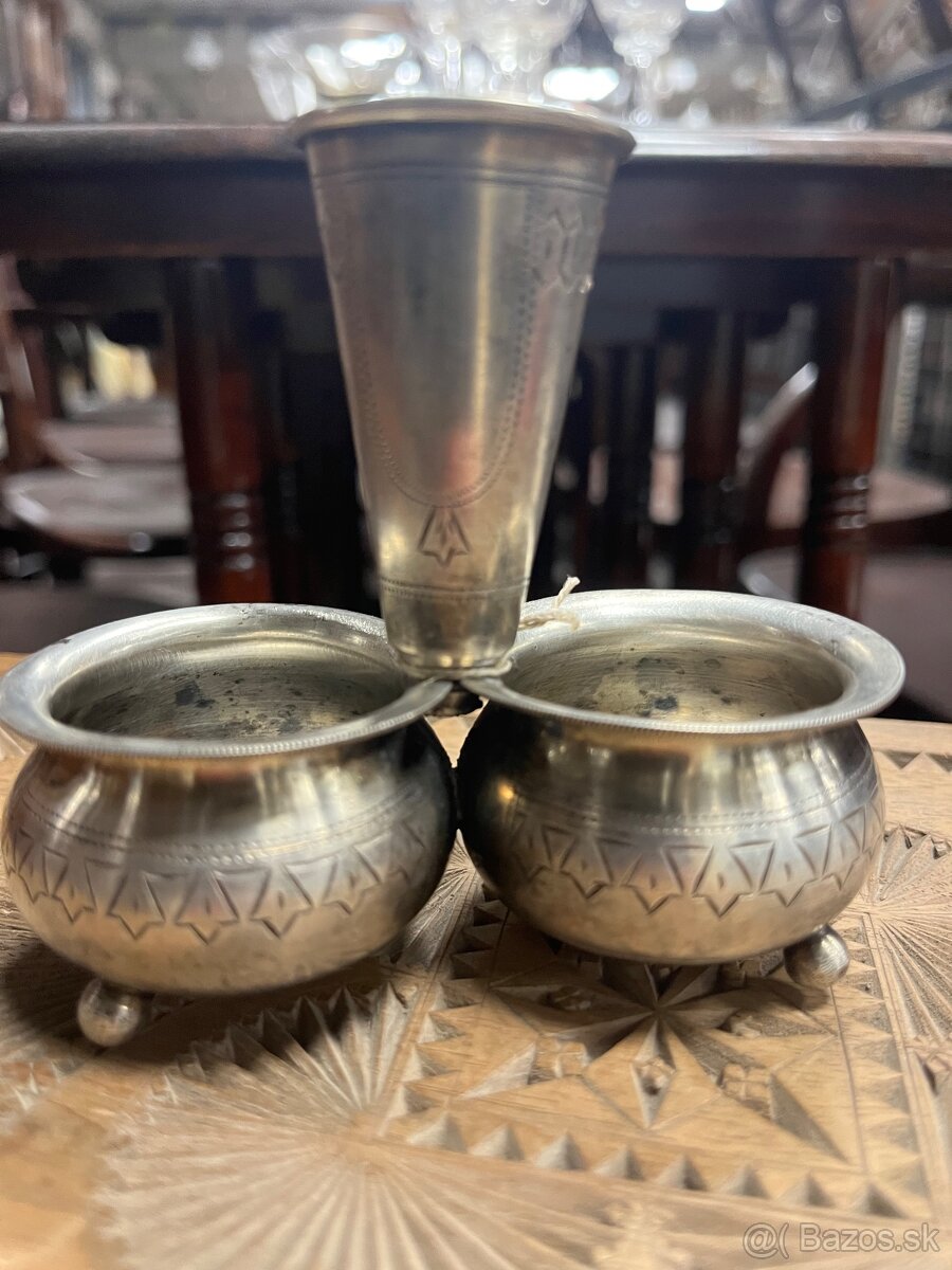 Strieborná gravírovaná solnička - 5