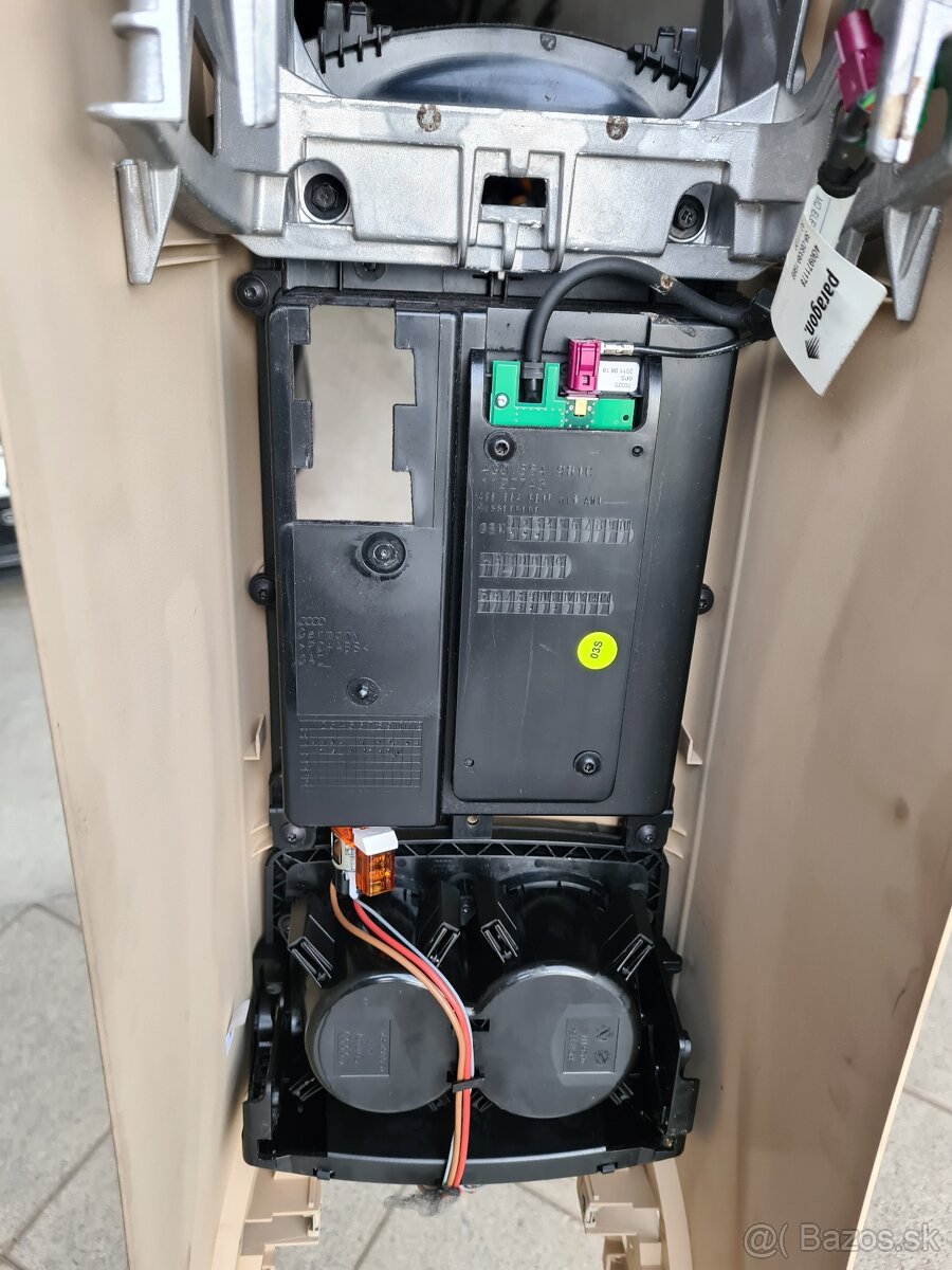 Audi C7 stredovy panel - 5