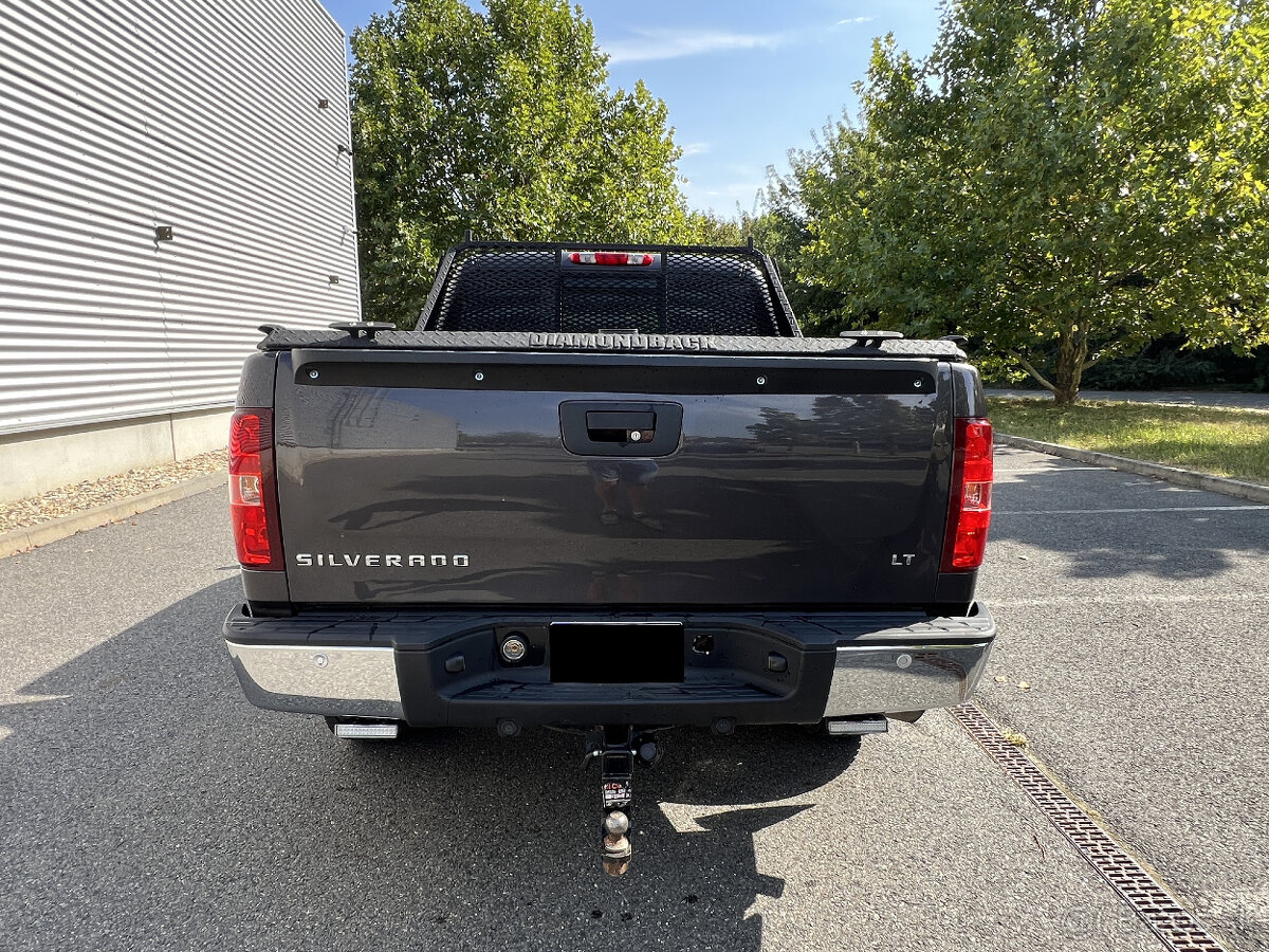 Chevrolet Silverado 5.3 V8, 4x4, LPG, 97 500 km, tažné 3.5t