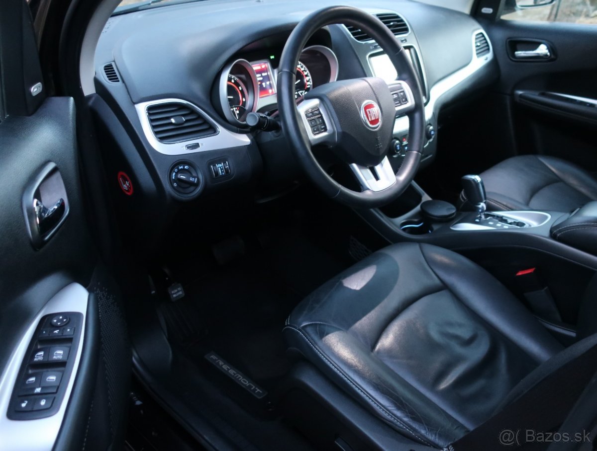 Predám Fiat Freemont r.2014, diesel, 7-miestny, AT 4x4, FULL - 5