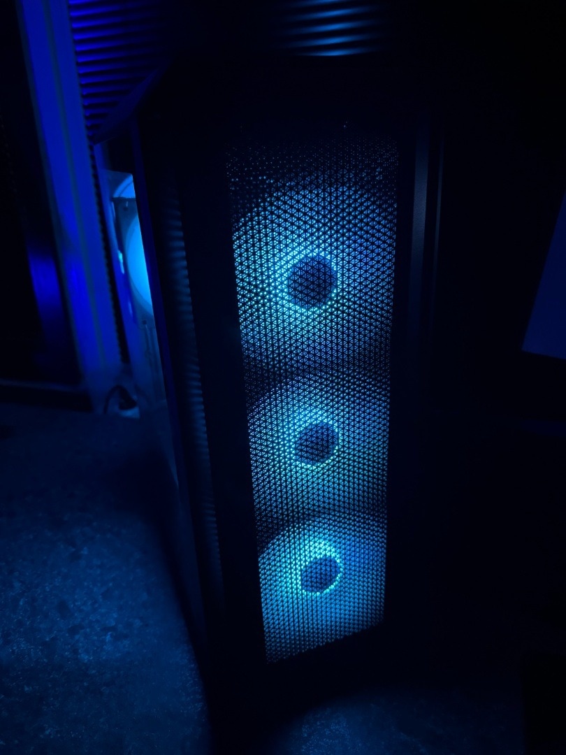 Herný počítač Ryzen 7 3800X / RTX 3060 Ti / 16GB / 500GB SSD - 5