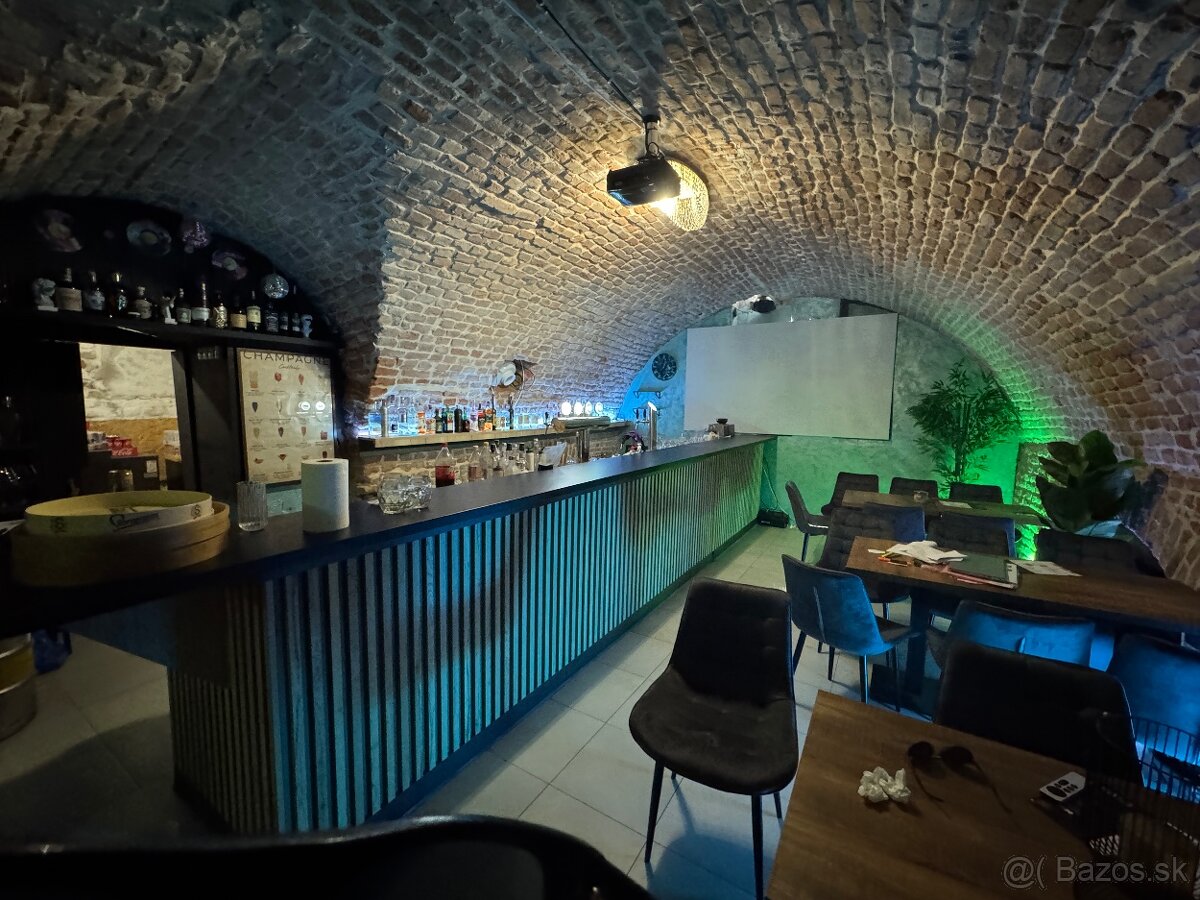 ++PRENÁJOM zariadený bar priamo na pešej zóne++ - 5