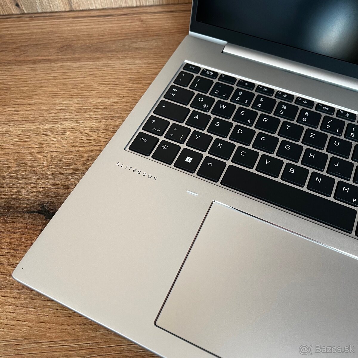 HP EliteBook 860 G10 TOUCH/ +záruka - 5