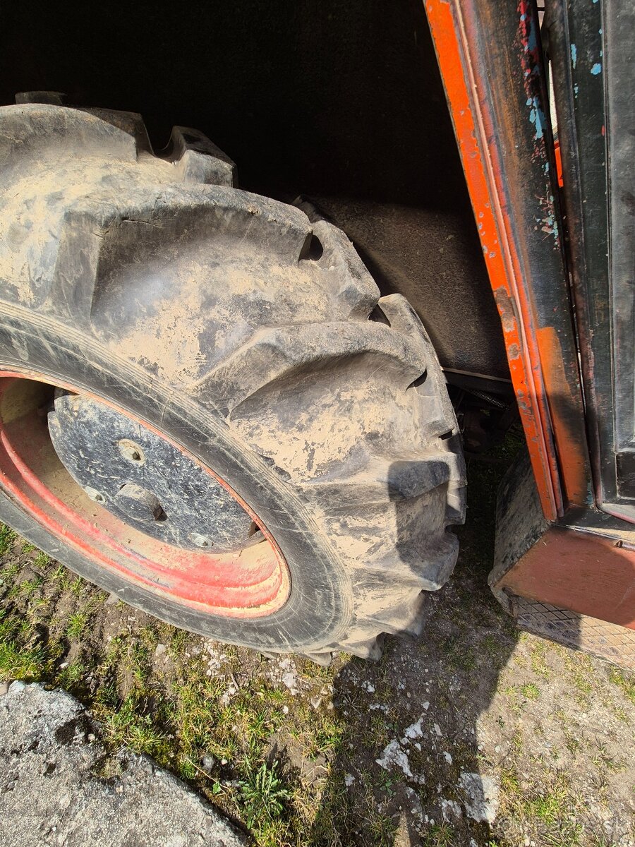 Traktor zetor 6911 - 5