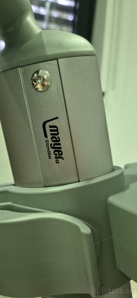 Rastúca ergonomická stolička Mayer - 5