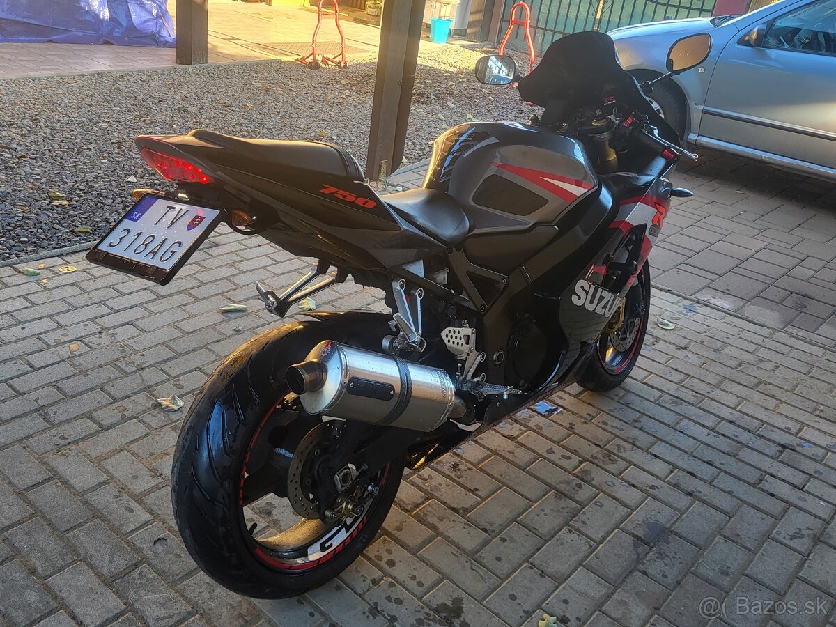 Suzuki gsxr 750 - 5