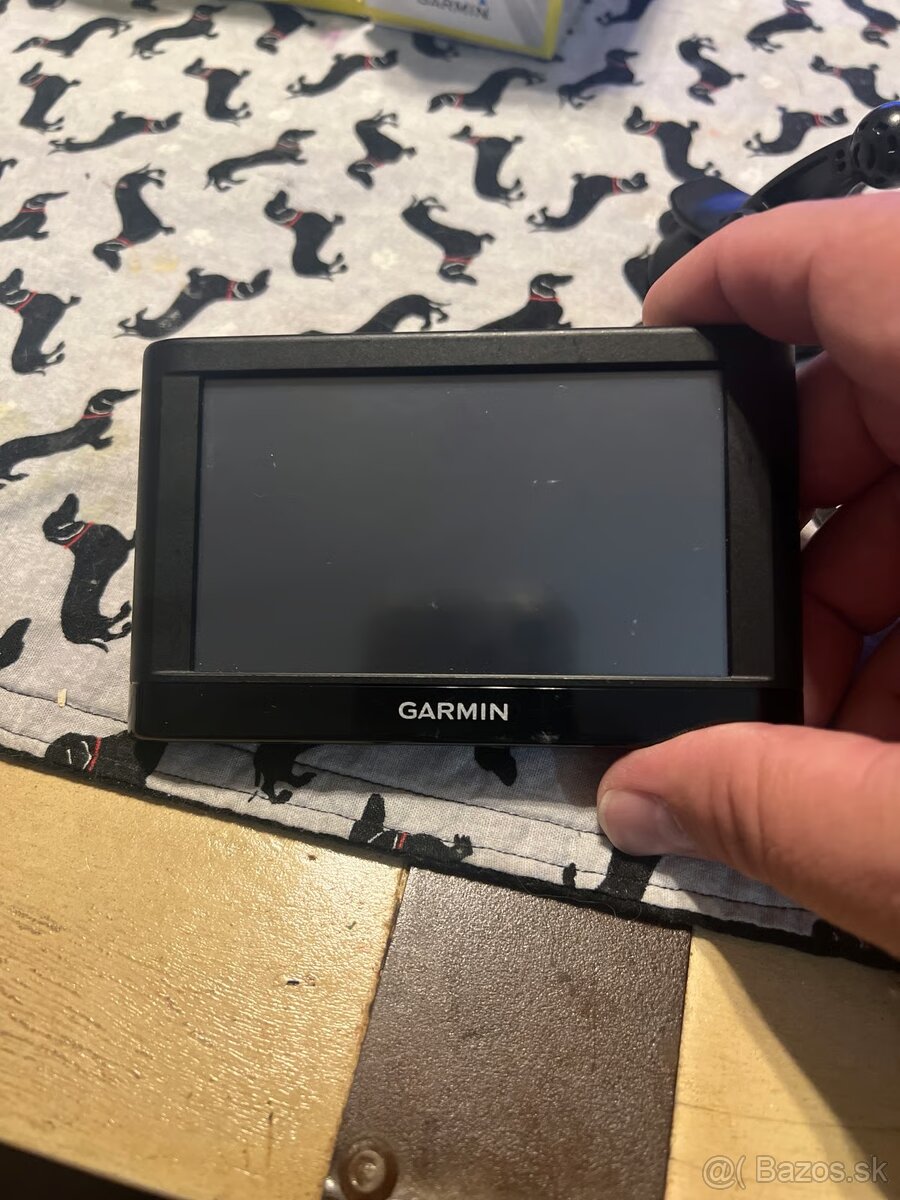 GARMIN NUVI 42 GPS navigácia s mapou pre rok 2025. - 5