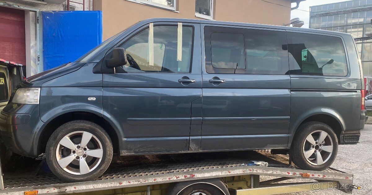 Multivan 2,5 128kw manual - 5